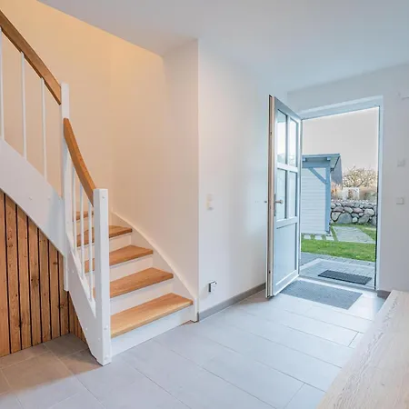 Haus Uhlenhorst We 2 - Ihr Hund Ist Hier Willkommen * Ranzow
